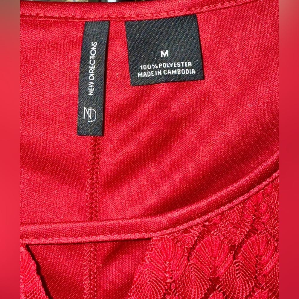 New Directions Red Swing Style 3/4 Sleeve Blouse, Size Medium - Picture 4 of 4